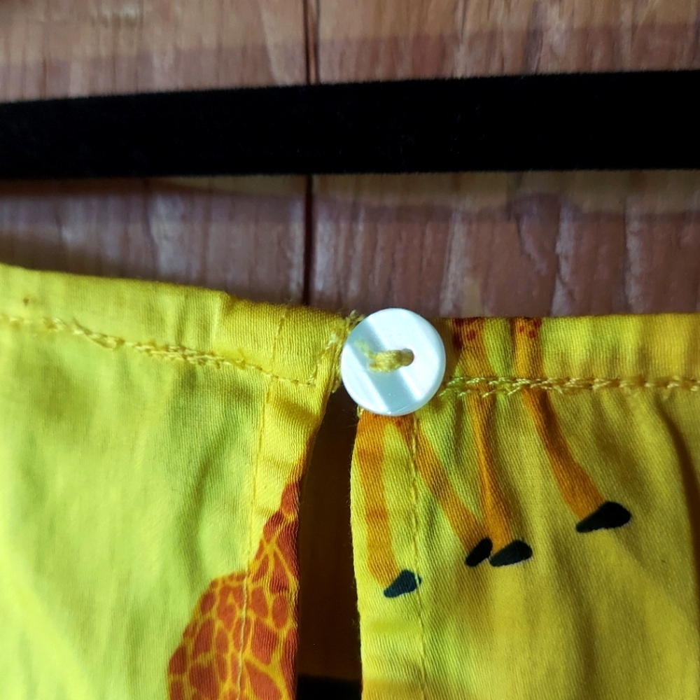 Modcloth Befitted For Beaming Yellow Giraffe Patterned Cotton Sleeveless Top - Picture 7 of 10